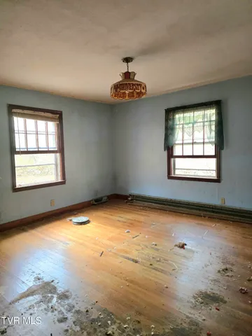 $275,000 | 9472-9470 Kingsport Highway, Chuckey, TN 37641