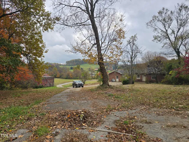$275,000 | 9472-9470 Kingsport Highway, Chuckey, TN 37641