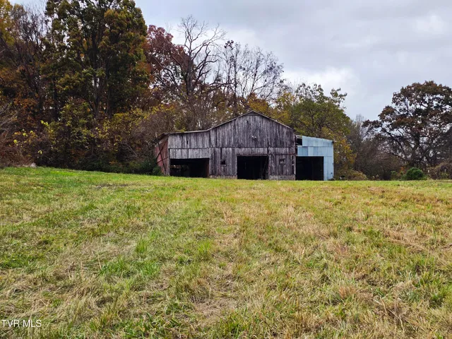 $275,000 | 9472-9470 Kingsport Highway, Chuckey, TN 37641