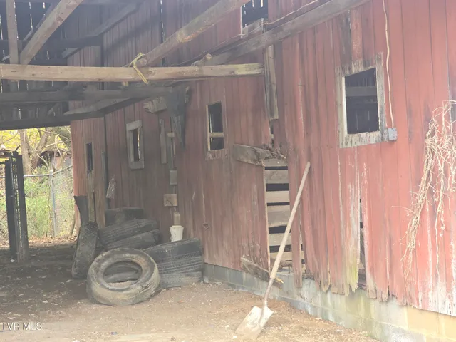 $275,000 | 9472-9470 Kingsport Highway, Chuckey, TN 37641