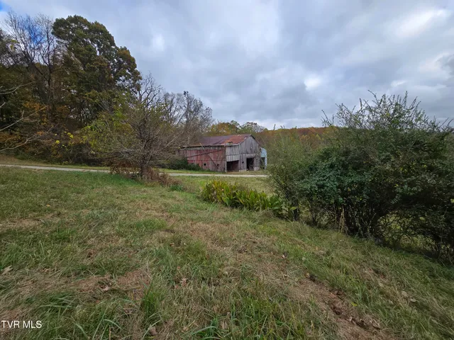 $275,000 | 9472-9470 Kingsport Highway, Chuckey, TN 37641