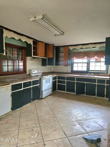 $275,000 | 9472-9470 Kingsport Highway, Chuckey, TN 37641