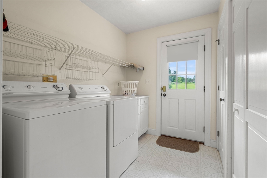 61 Turkey Hill Road West Newbury, MA 01985 - Photo 20 of 42 a utility room with dryer and washer