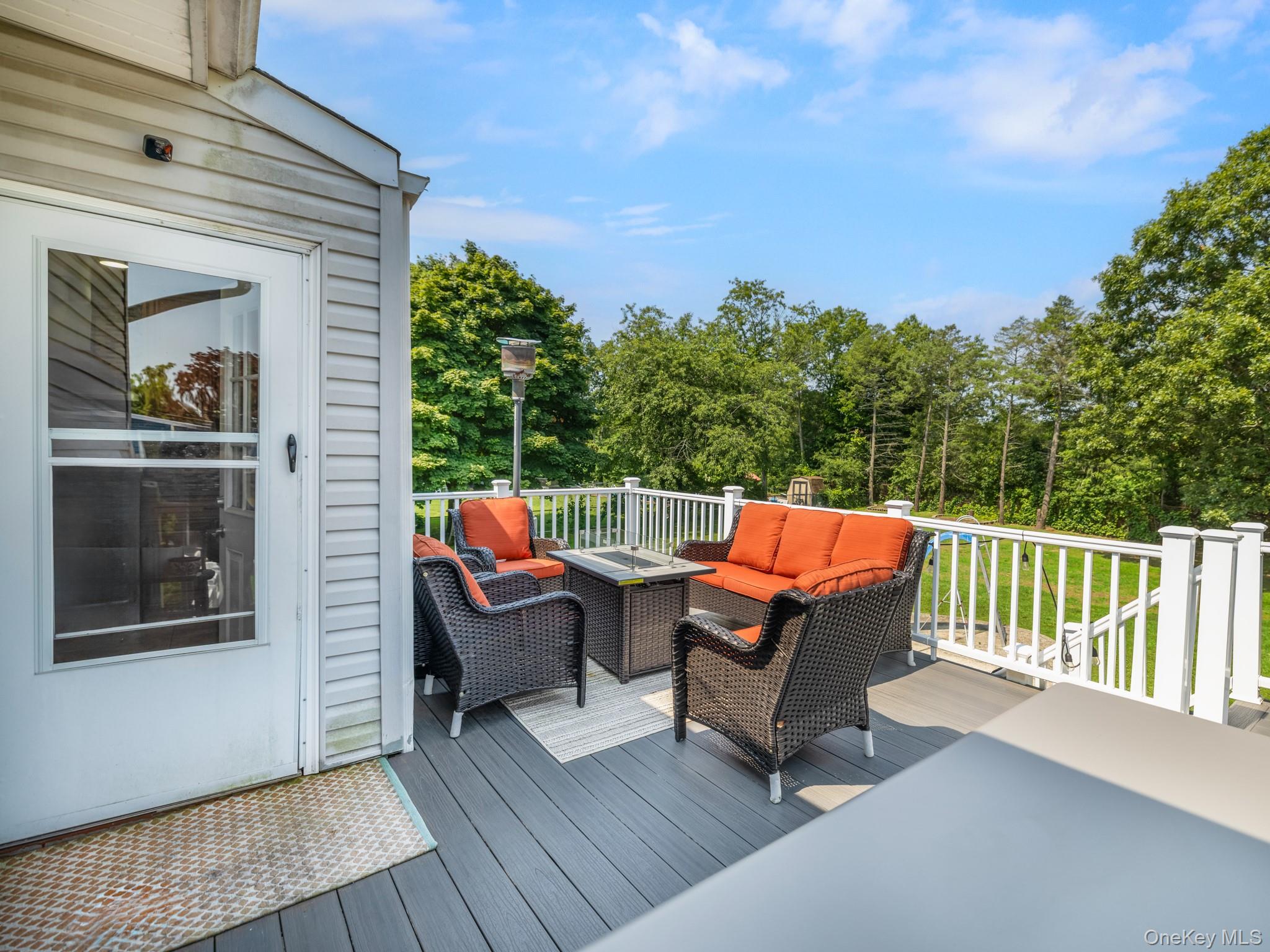 40 Peppermint Road Commack, NY 11725 - Photo 28 of 32