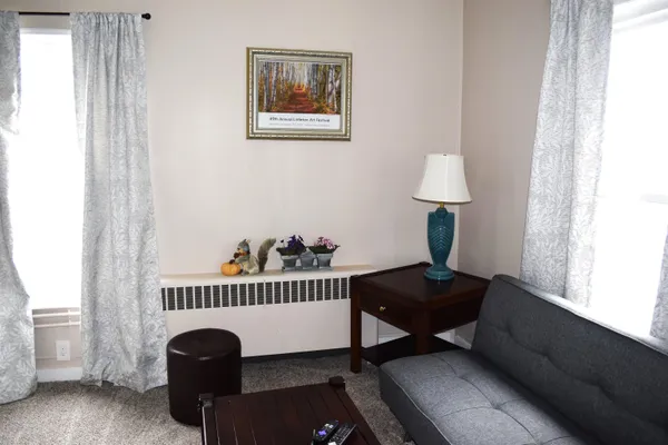 $1,200 | 79 Union Street, Unit 4, Littleton, NH 03561
