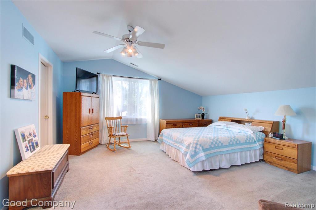 21642 Ruth Street Farmington Hills, MI 48336 - Photo 32 of 51