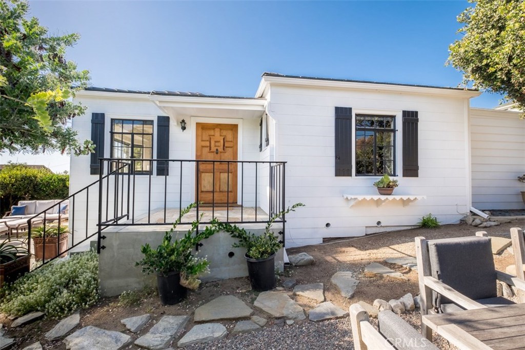 500 Mountain Road Laguna Beach, CA 92651 - Photo 32 of 36
