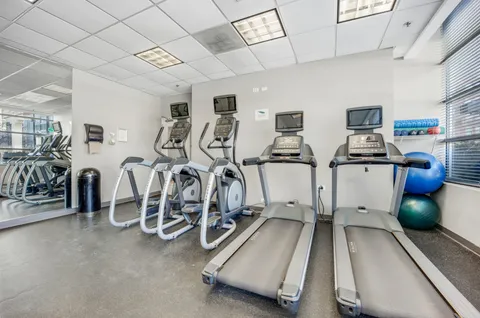 $419,000 | 330 West Grand Avenue, Unit 1101, Chicago, IL 60654