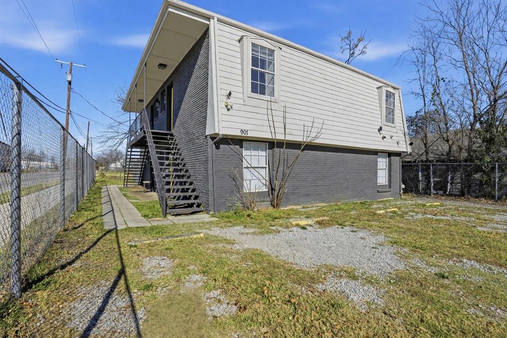 901 Bessie Street Fort Worth, TX 76104 - Photo 25 of 28