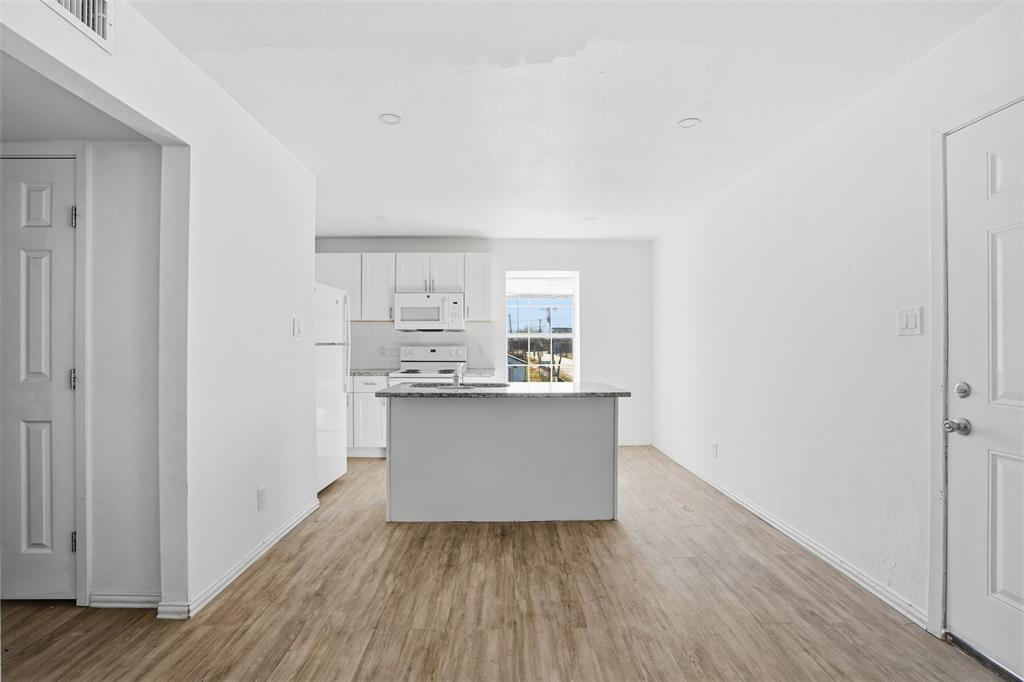 901 Bessie Street Fort Worth, TX 76104 - Photo 6 of 28 Unit 205