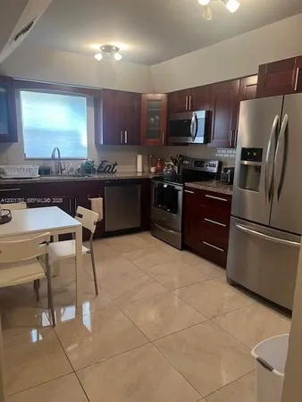$2,600 | 16175 Golf Club Road, Unit 302, Weston, FL 33326