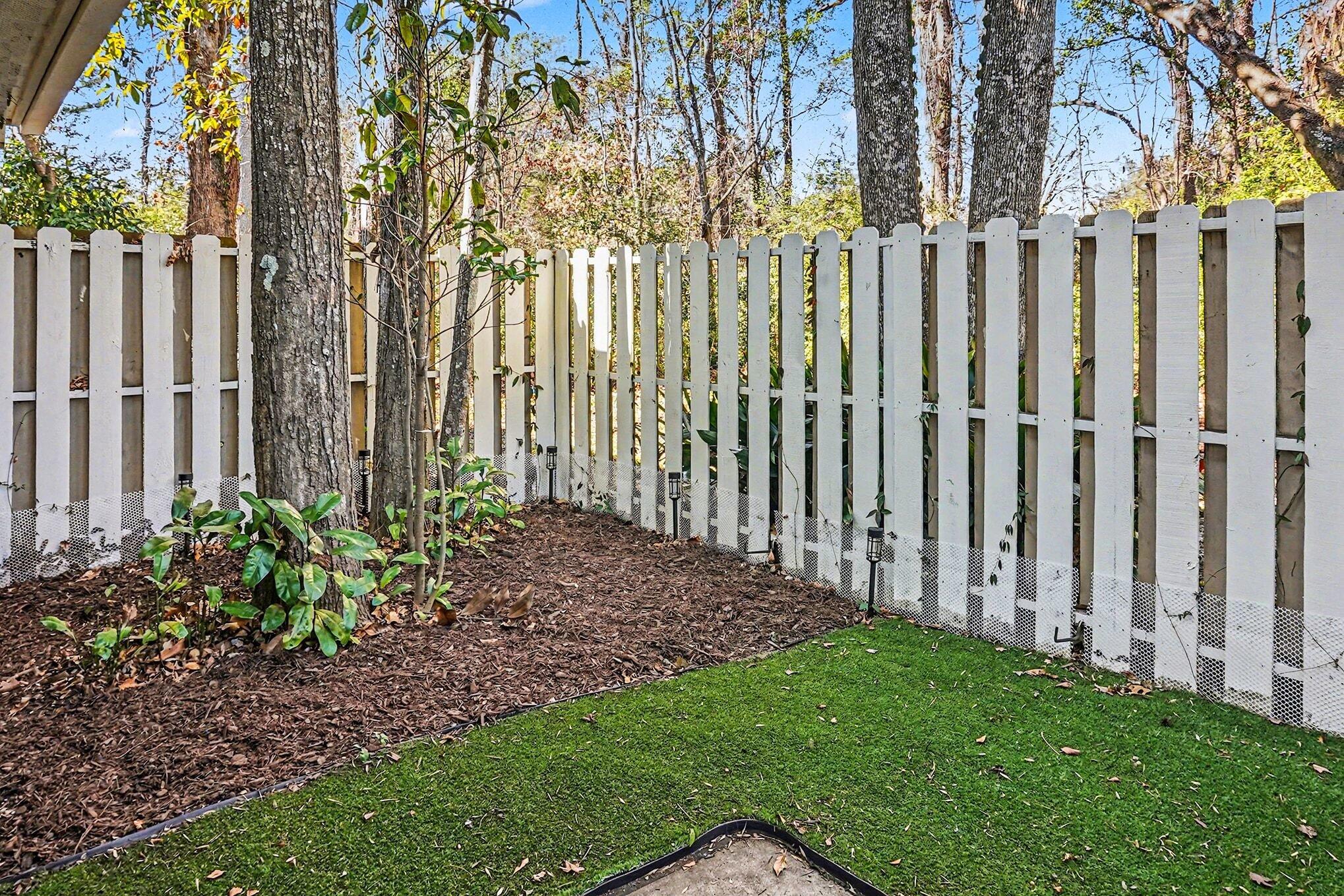 1752 Parc Vue Mount Pleasant, SC 29464 - Photo 25 of 36 028_file_3131