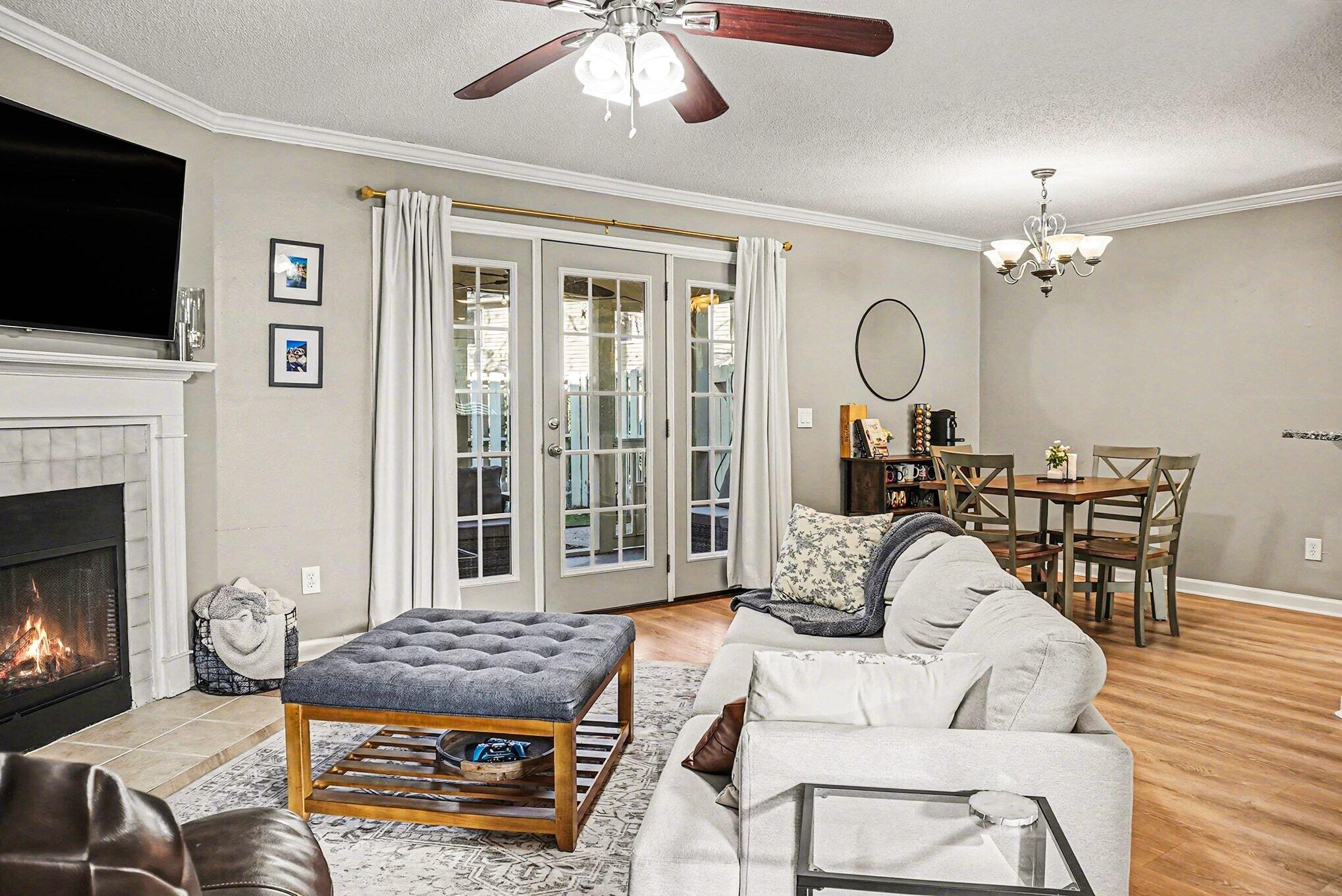 1752 Parc Vue Mount Pleasant, SC 29464 - Photo 5 of 36 009_file_6073