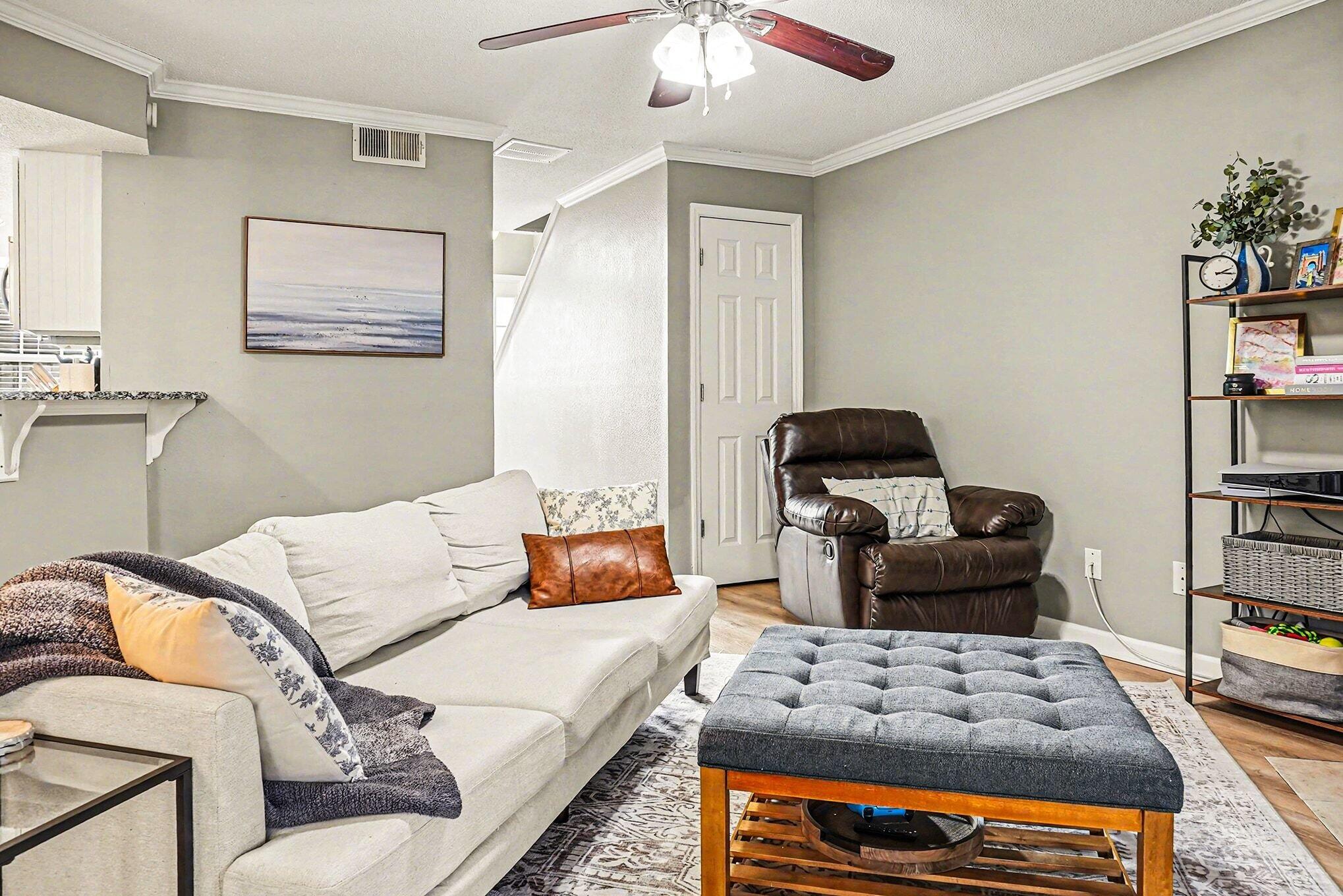 1752 Parc Vue Mount Pleasant, SC 29464 - Photo 7 of 36 008_file_7312