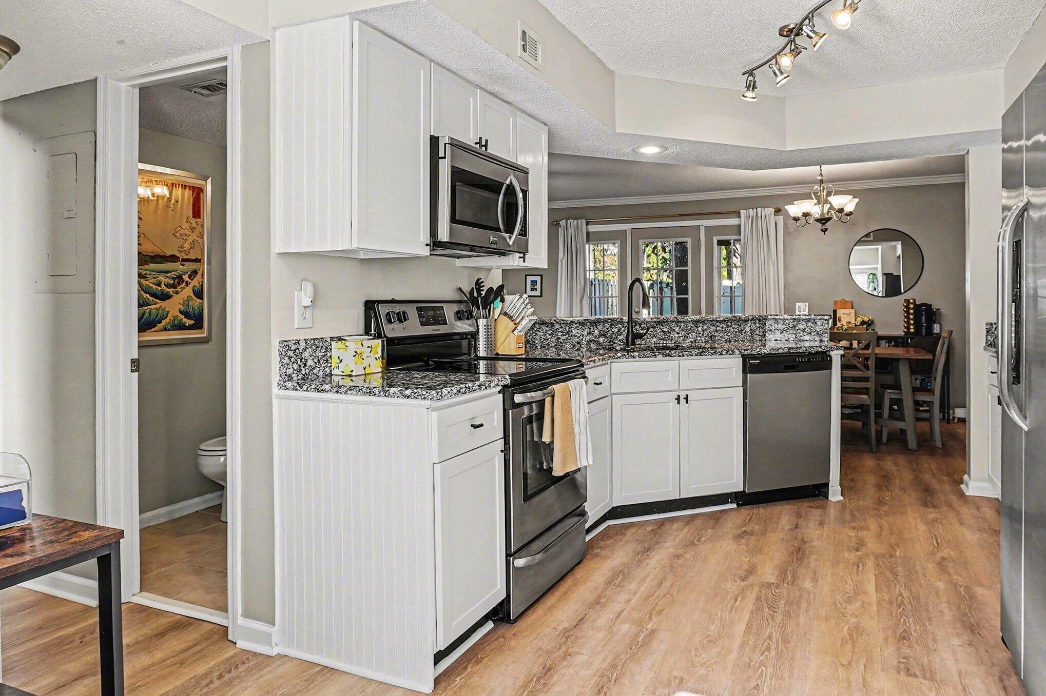 1752 Parc Vue Mount Pleasant, SC 29464 - Photo 10 of 36 013_file_2259