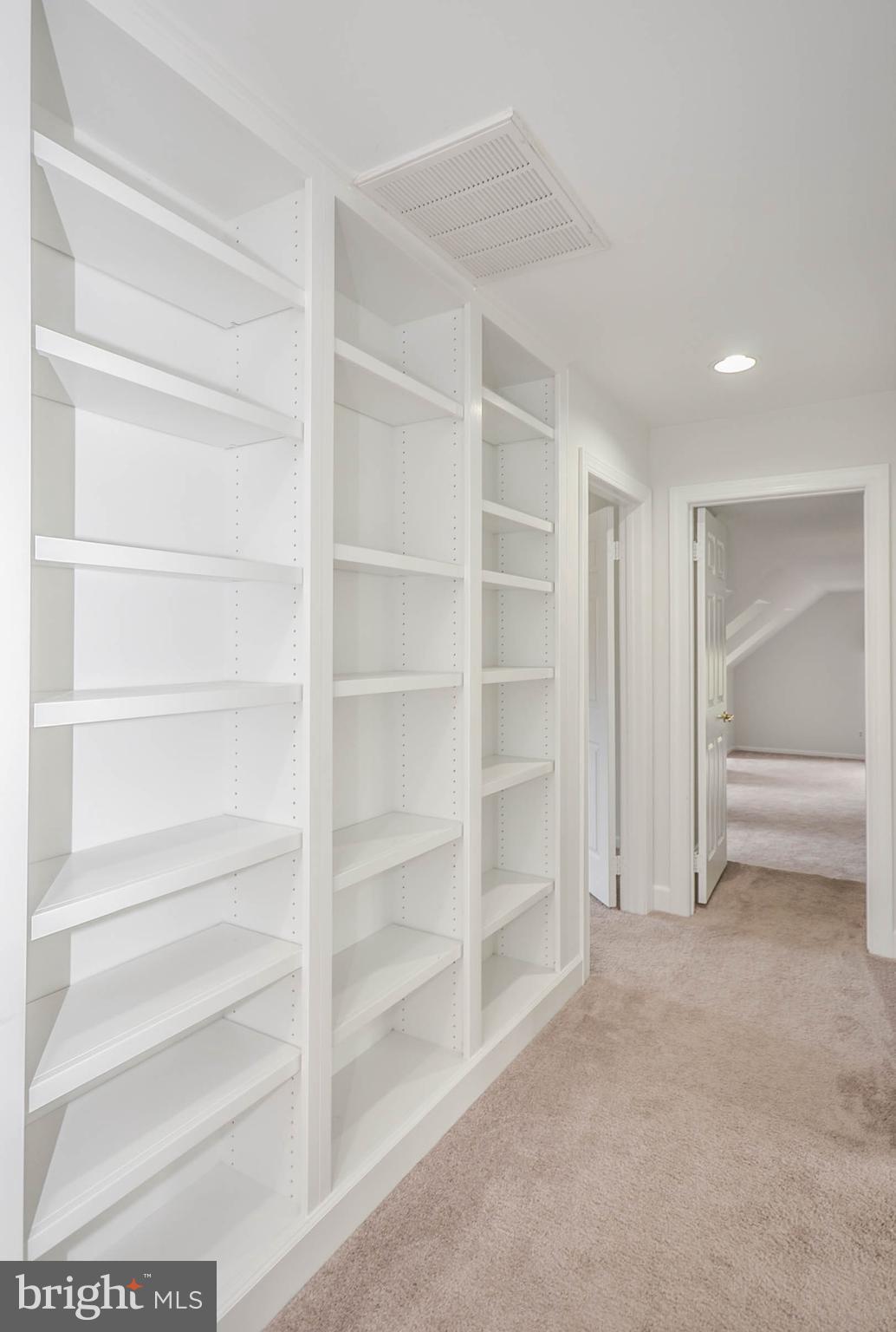 12009 Wetherfield Lane Potomac, MD 20854 - Photo 24 of 46