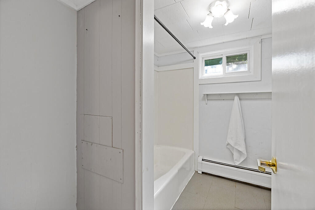 160 Livermore Falls Road Farmington, ME 04938 - Photo 31 of 44 12_BP5A4227_DxO_mls