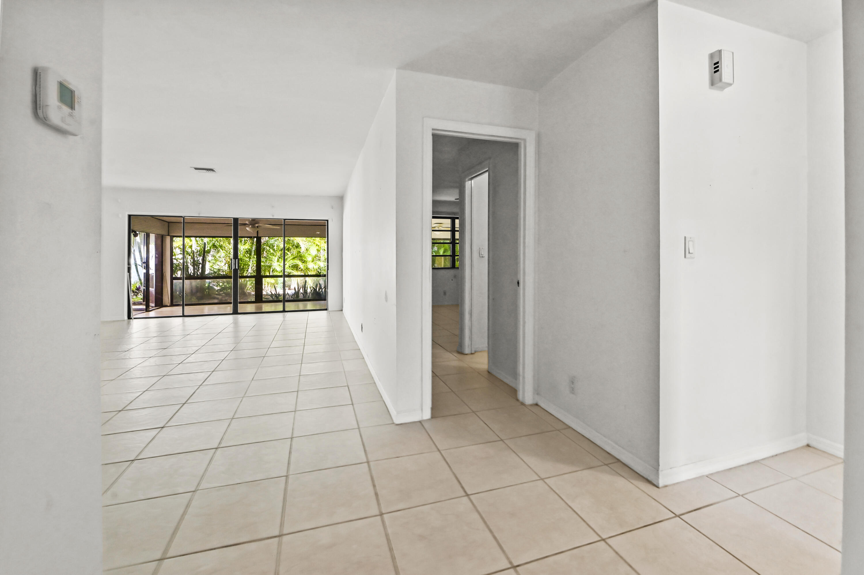 329 Knob Hill Boulevard Boca Raton, FL 33431 - Photo 7 of 35 Foyer