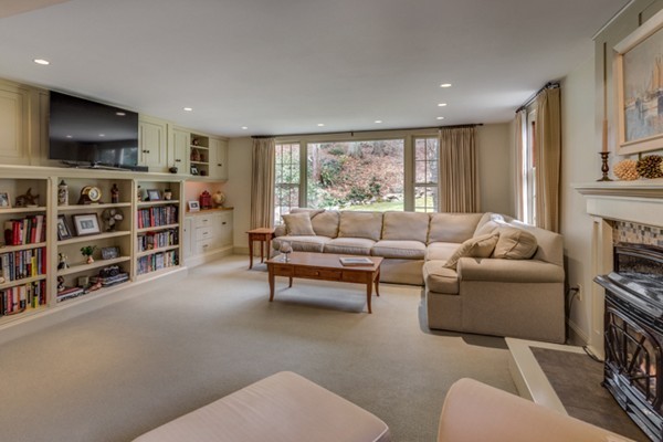 62 Emerson Road Winchester, MA 01890 - Photo 17 of 29 Gallery Image 17