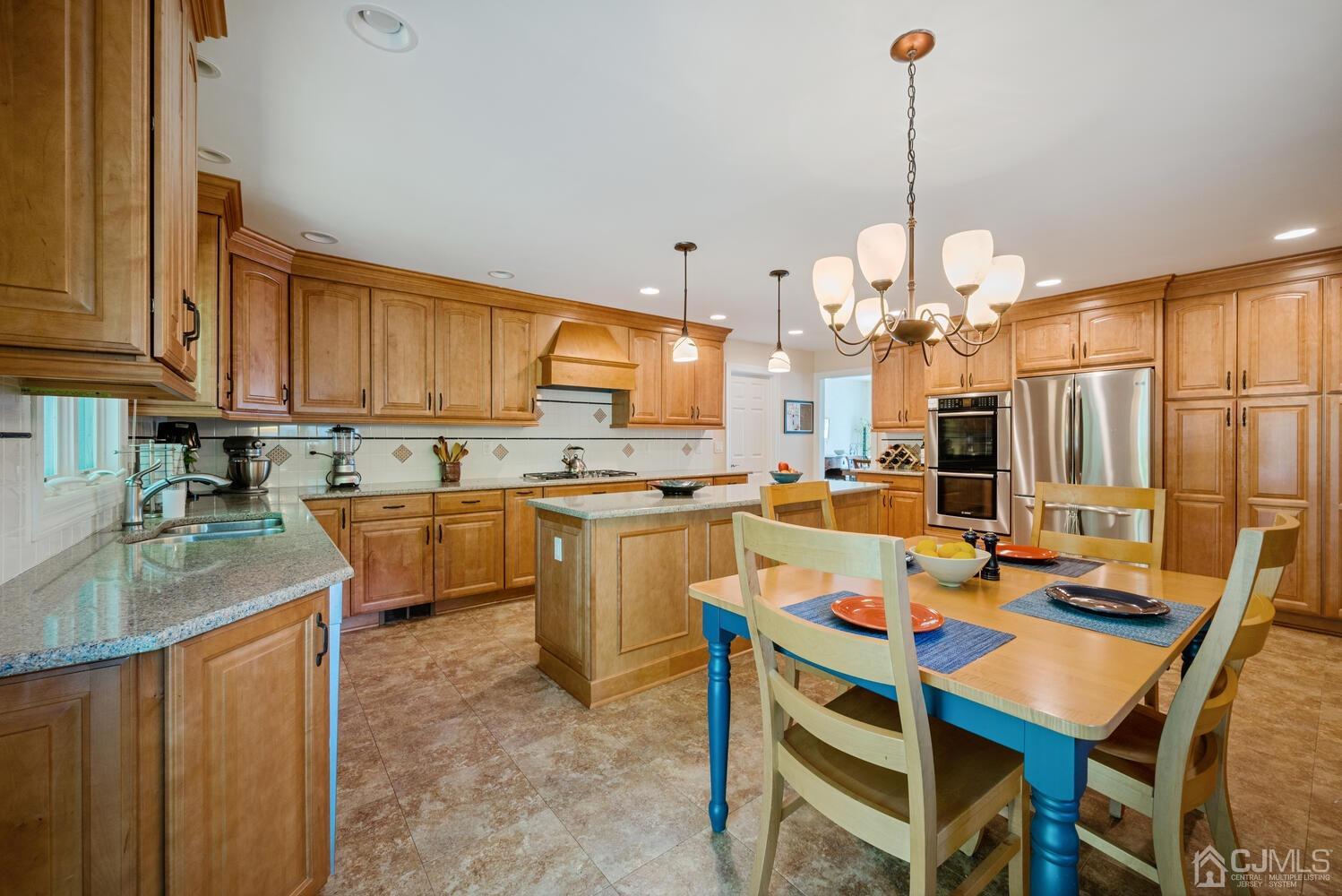 29 Dundee Road Kendall Park, NJ 08824 - Photo 14 of 34 Gallery Image 14