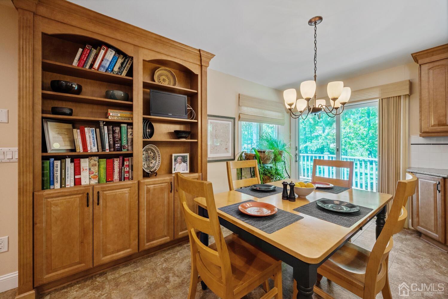 29 Dundee Road Kendall Park, NJ 08824 - Photo 16 of 34 Gallery Image 16