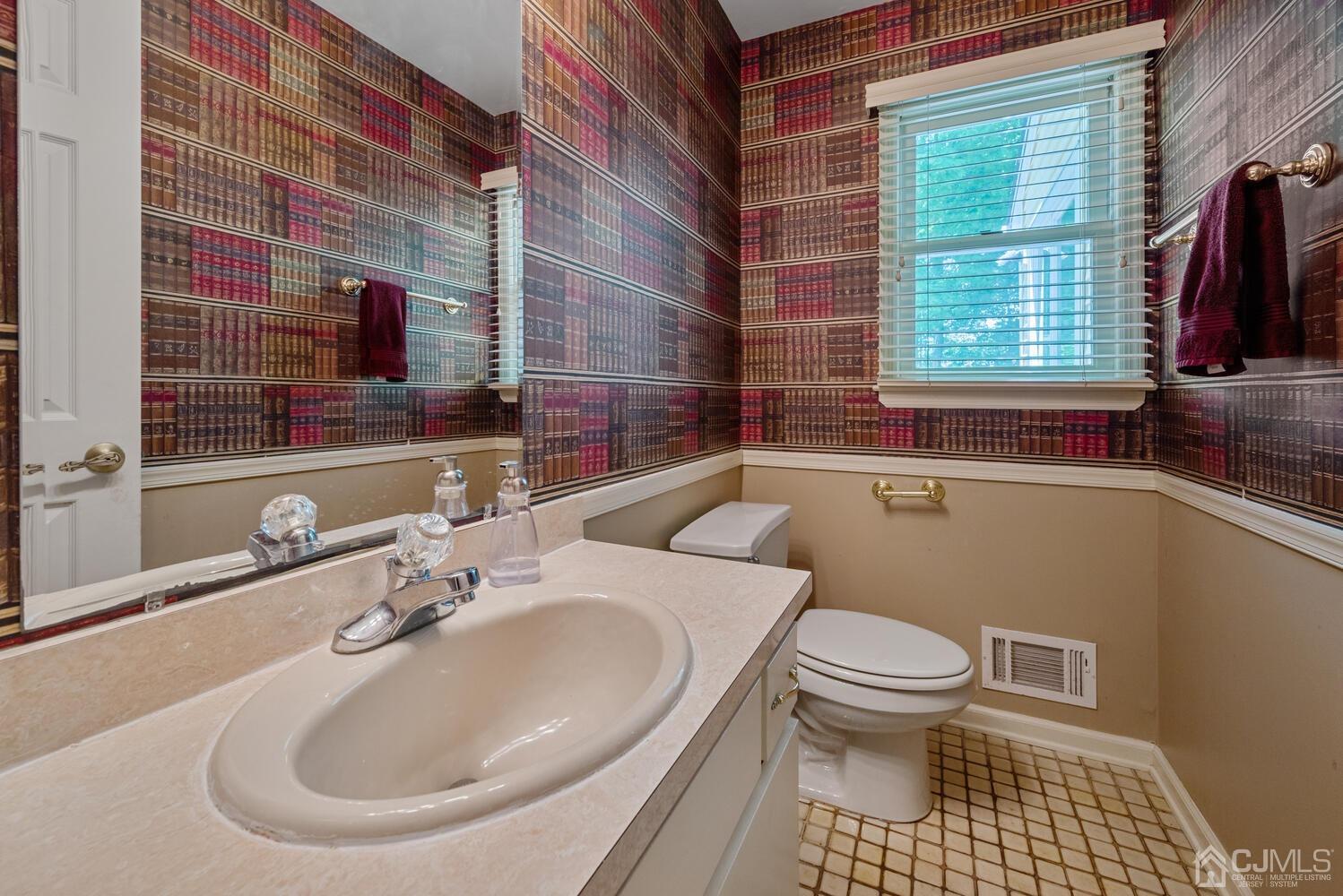 29 Dundee Road Kendall Park, NJ 08824 - Photo 20 of 34 Gallery Image 20