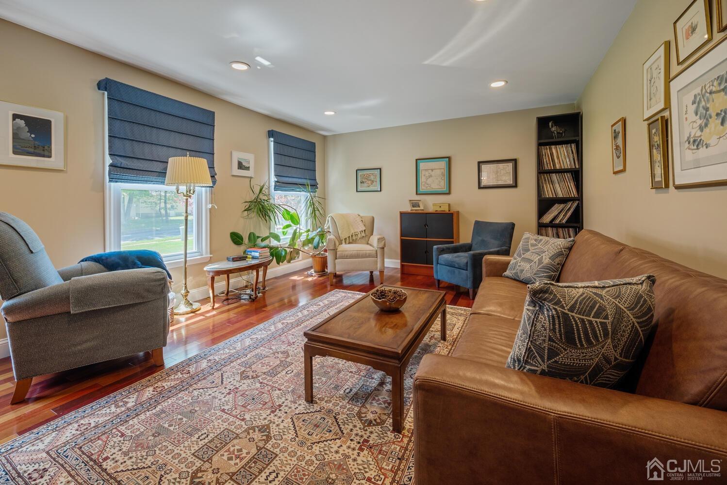 29 Dundee Road Kendall Park, NJ 08824 - Photo 8 of 34 Gallery Image 8