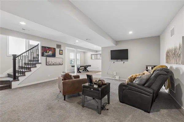 $630,000 | 13870 Northwest 71 Street, Parkville, MO 64152