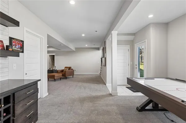 $630,000 | 13870 Northwest 71 Street, Parkville, MO 64152