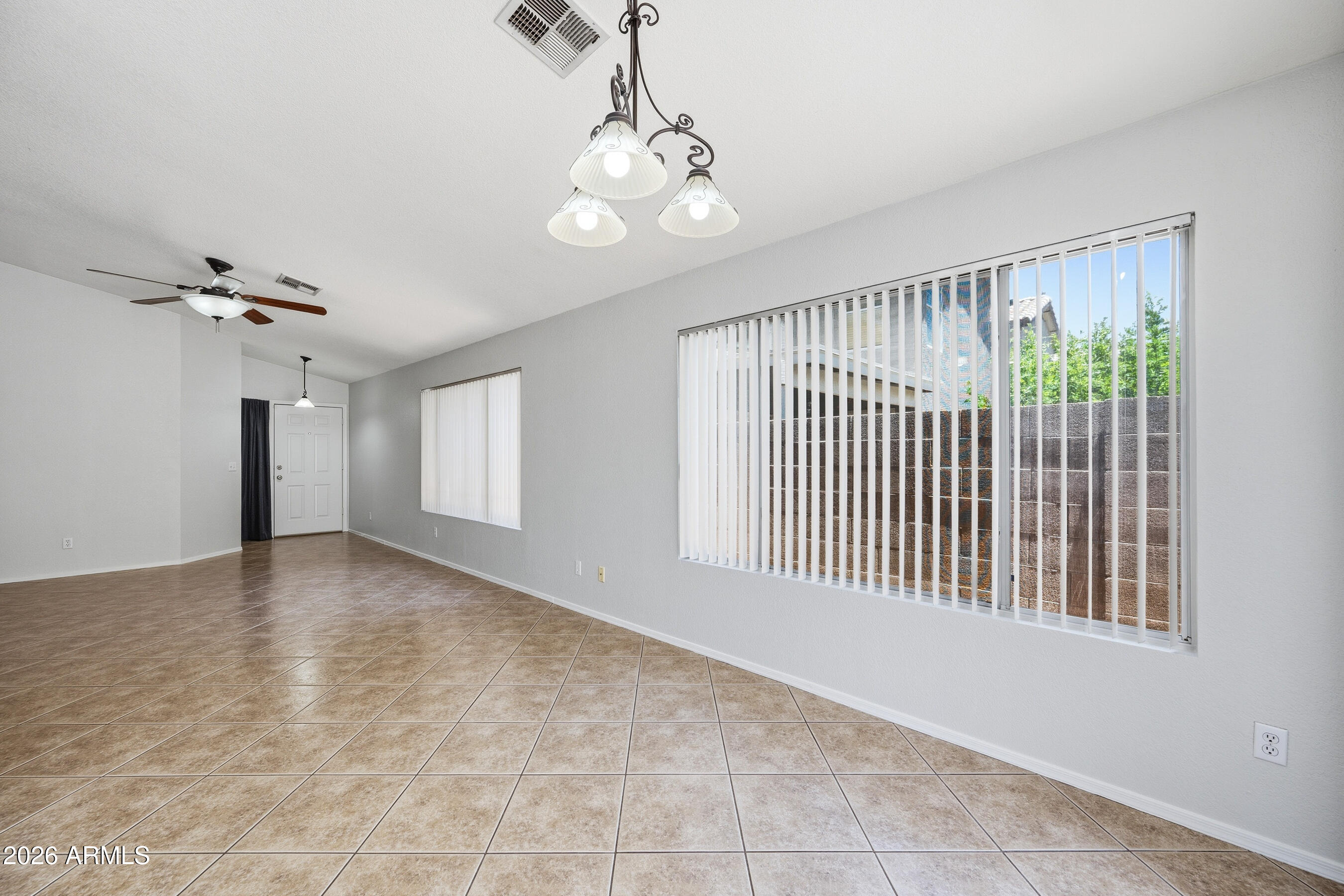 4943 West Tonto Road Glendale, AZ 85308 - Photo 8 of 21 8-4943WTR-ocupix-