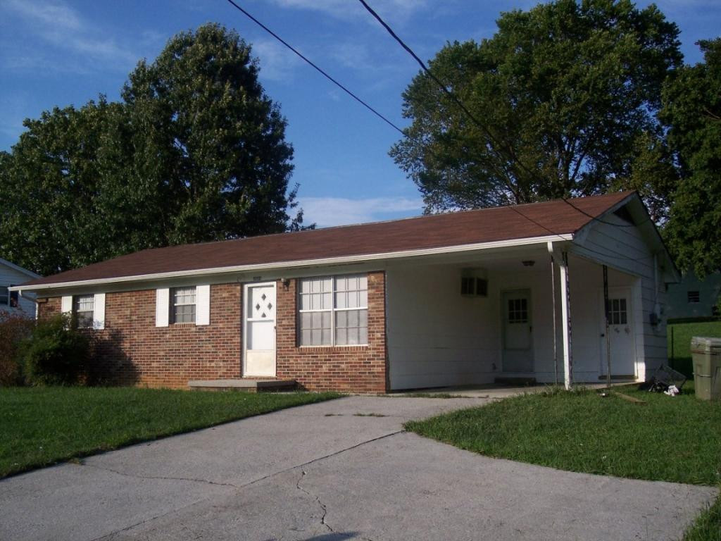 1624 Shields Ferry Road Morristown, TN 37814 - Photo 1 of 10 Photo 1