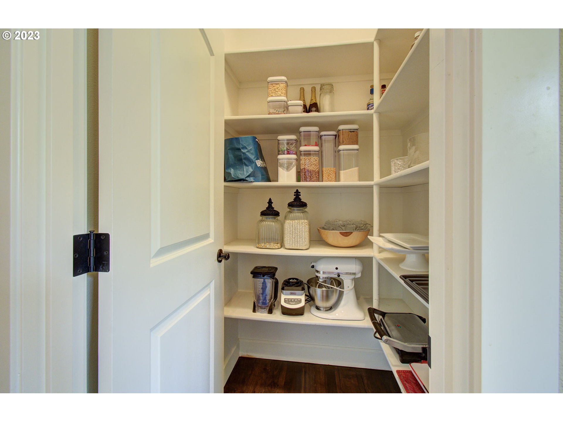 200 Cokesbury Road Kalama, WA 98625 - Photo 18 of 39 Pantry