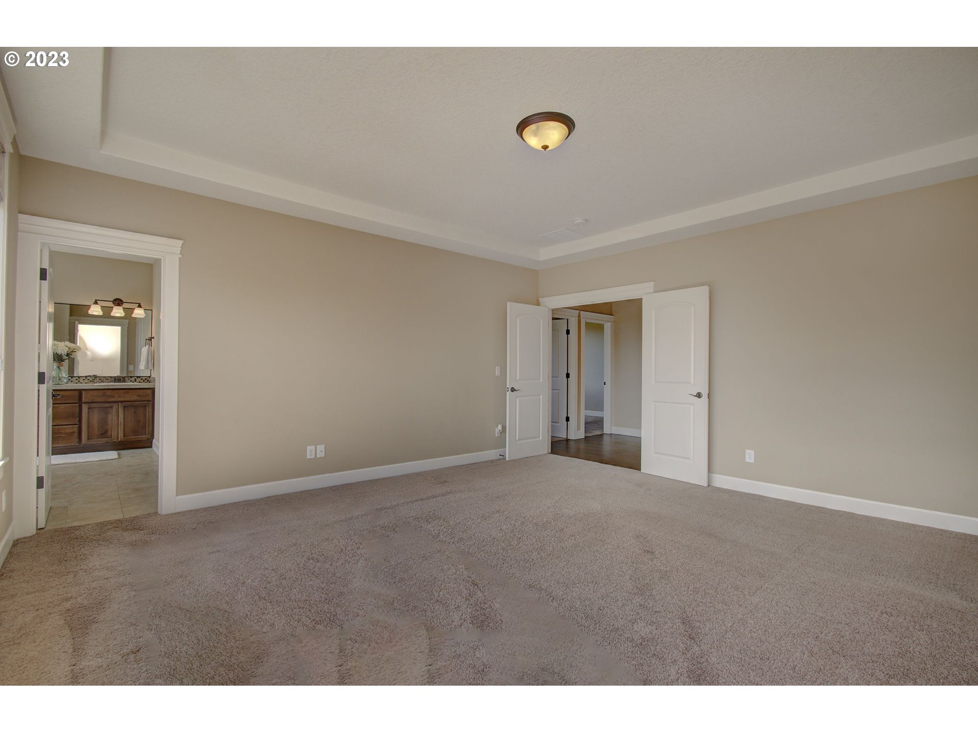200 Cokesbury Road Kalama, WA 98625 - Photo 21 of 39 Bedroom, Owner's Suite