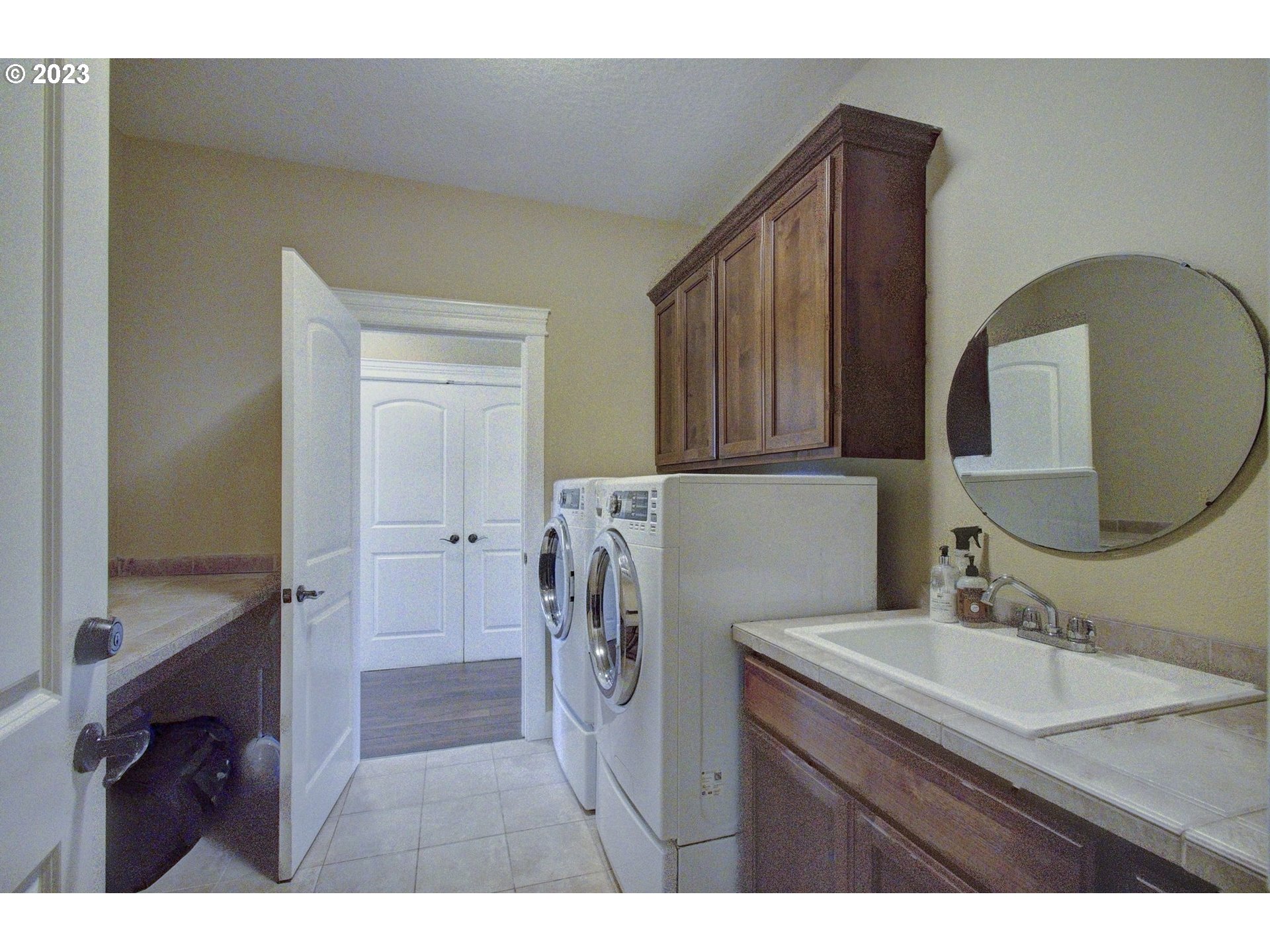 200 Cokesbury Road Kalama, WA 98625 - Photo 31 of 39 Laundry