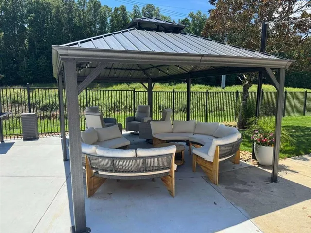 a view of outdoor space yard swimming pool and porch