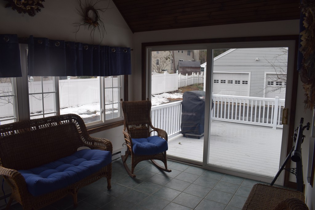 55 Concord Road Chelmsford, MA 01824 - Photo 6 of 23