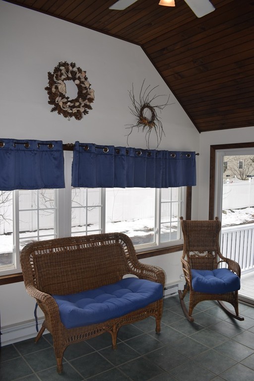 55 Concord Road Chelmsford, MA 01824 - Photo 7 of 23