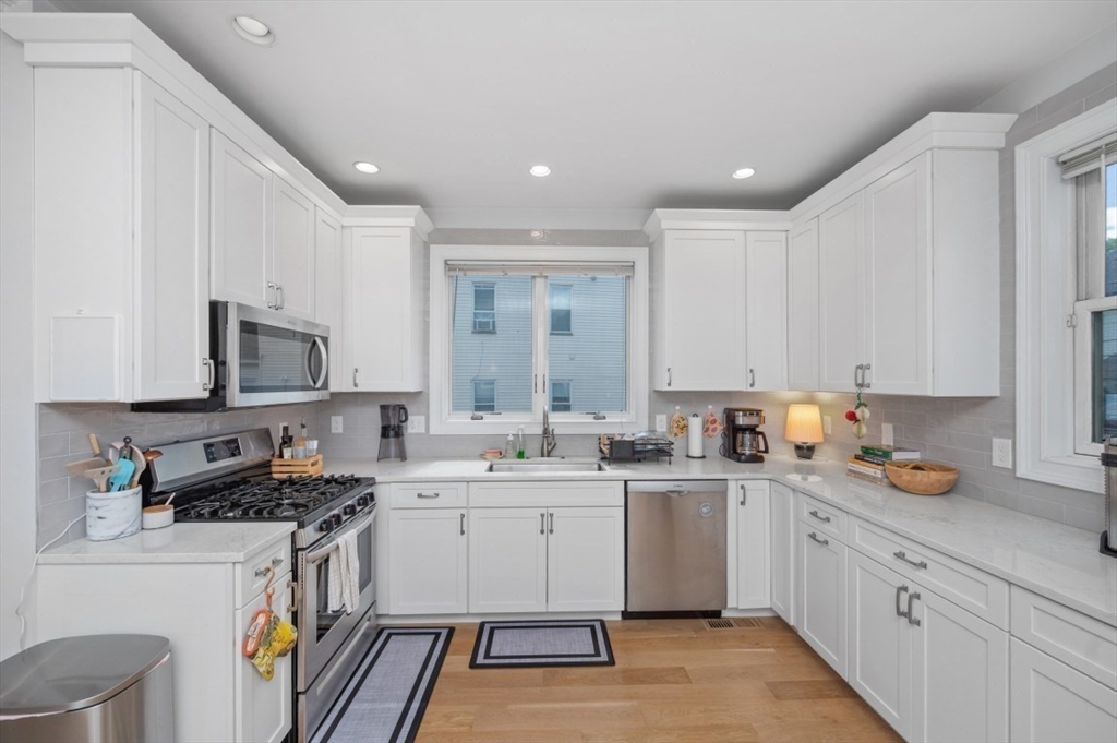 17 Roseclair Street, Unit 2 Boston, MA 02125 - Photo 12 of 35 Gallery Image 12
