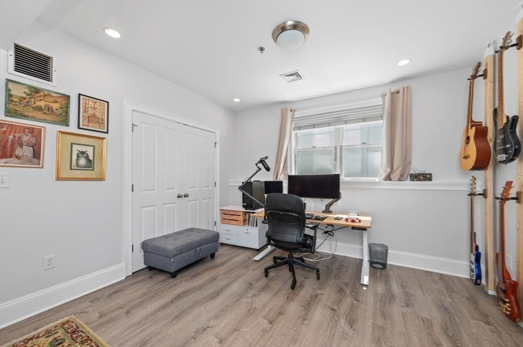 17 Roseclair Street, Unit 2 Boston, MA 02125 - Photo 20 of 35 Gallery Image 20