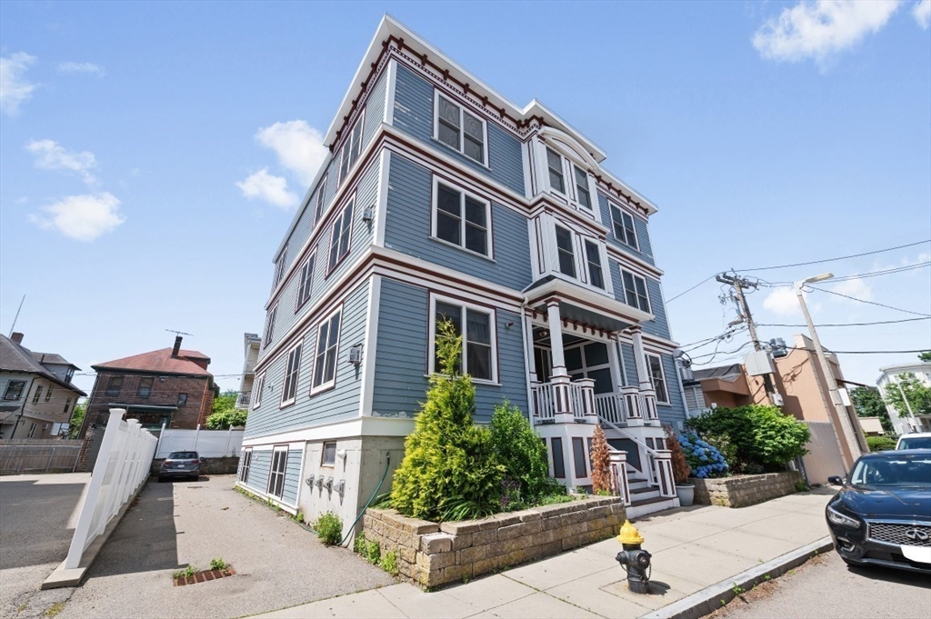 17 Roseclair Street, Unit 2 Boston, MA 02125 - Photo 32 of 35 Gallery Image 32
