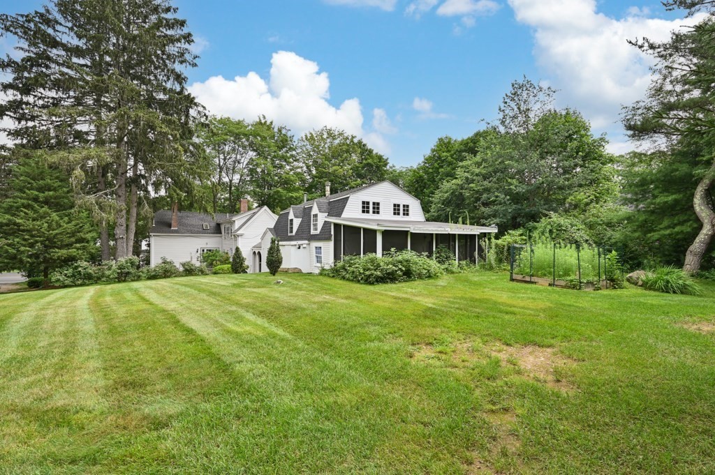 14 Grapevine Road Wenham, MA 01984 - Photo 3 of 42