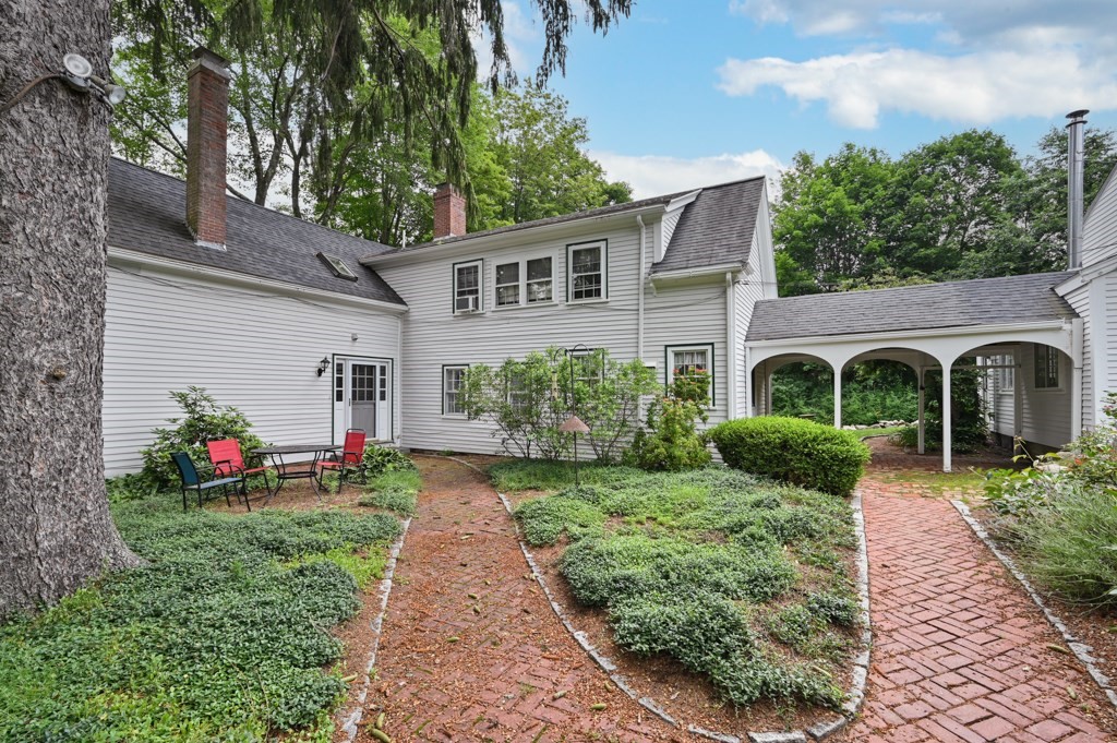 14 Grapevine Road Wenham, MA 01984 - Photo 8 of 42