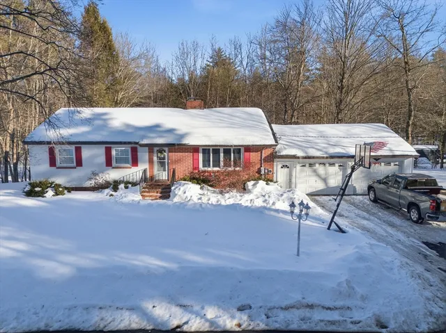 $525,000 | 16 Worcester Road, Townsend, MA 01469