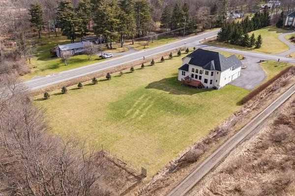 $979,000 | 72 Tigerlily Lane, Lansing, NY 14850