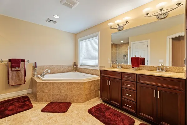 $979,000 | 72 Tigerlily Lane, Lansing, NY 14850