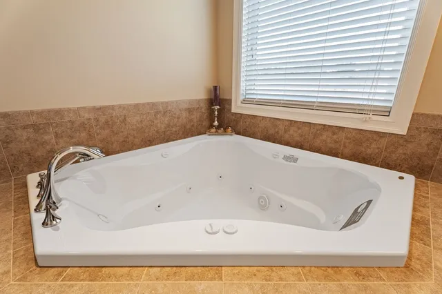 $979,000 | 72 Tigerlily Lane, Lansing, NY 14850