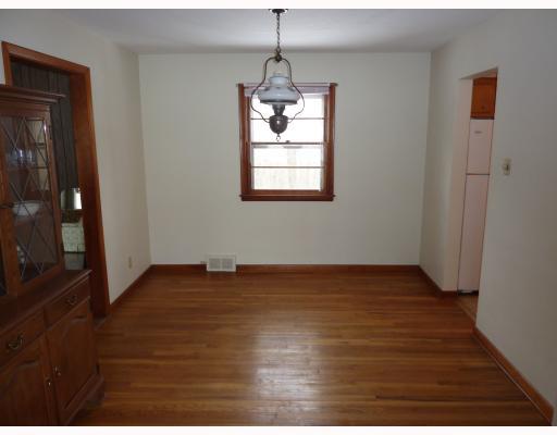 5370 Hardt Road Gibsonia, PA 15044 - Photo 4 of 17 Dining Room.