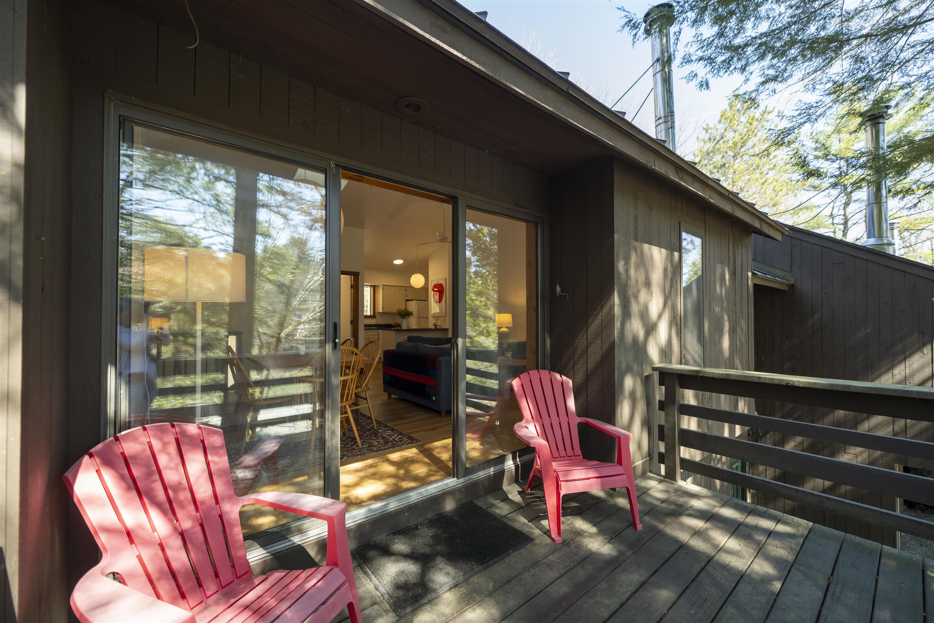 1299 Quechee Main Street, Unit 1B Hartford, VT 05059 - Photo 11 of 34