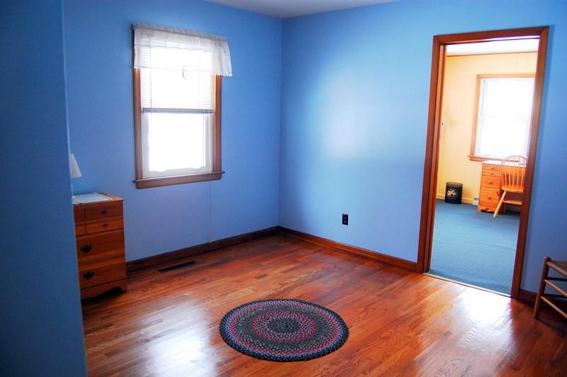 600 River Road Clarksburg, MA 01247 - Photo 18 of 20 an empty room with a window