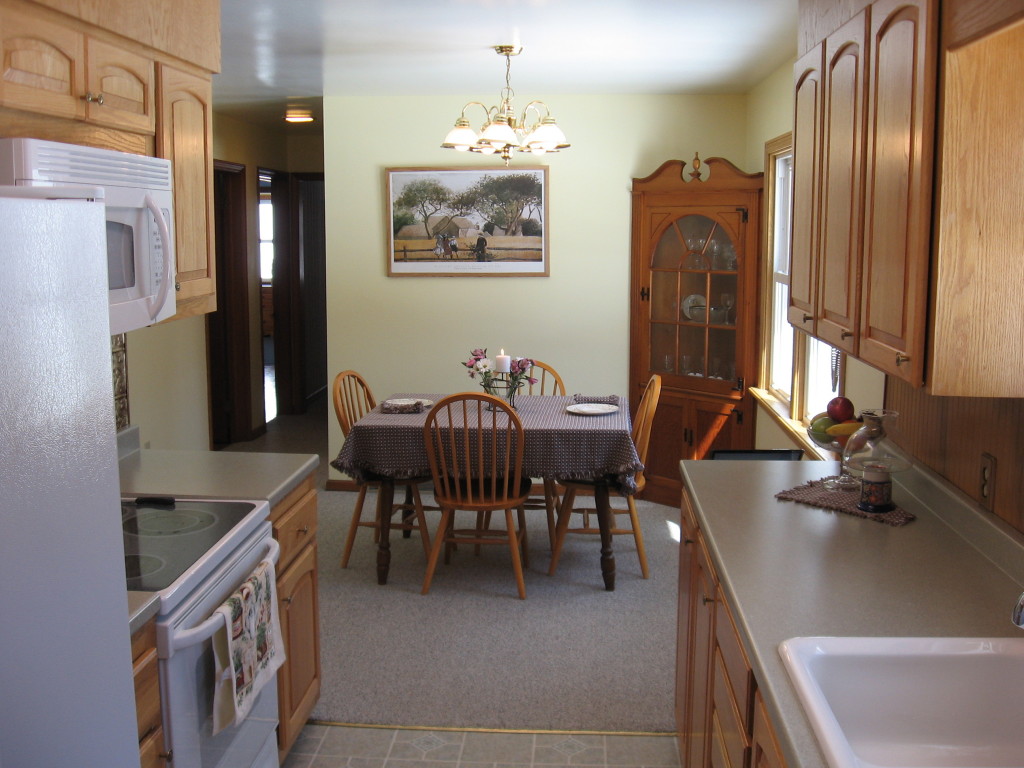 600 River Road Clarksburg, MA 01247 - Photo 7 of 20 a dining room with furniture and chandelier